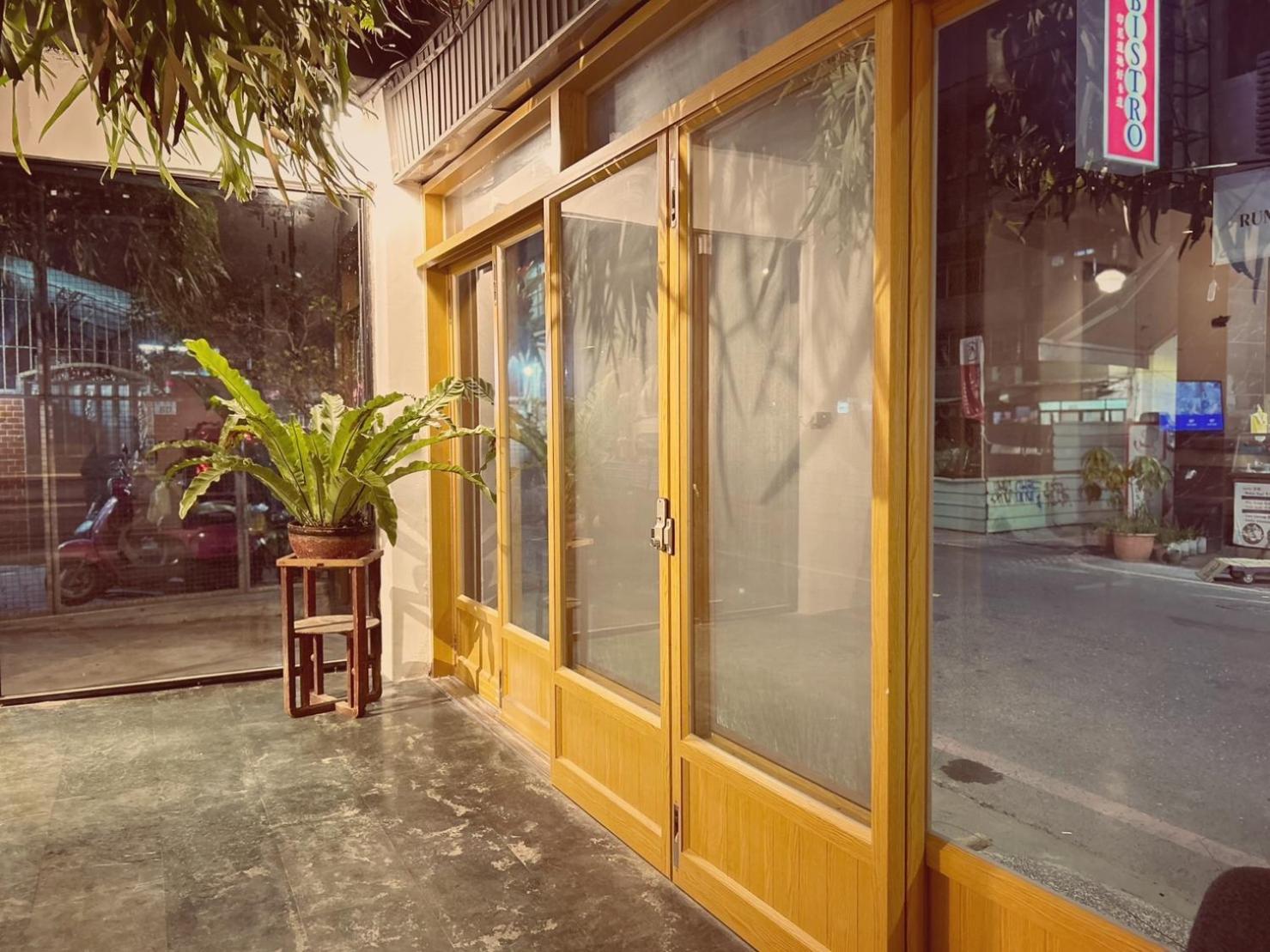Yan Bin Hotel Tainan Luaran gambar
